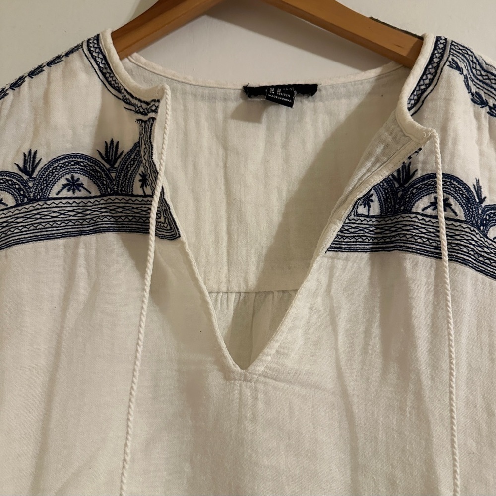 Forever 21 Dress Womens Medium White Blue Embroidered Boho Peasant 3/4 Sleeve - Picture 3 of 10